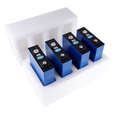 LiFePO4オートバイのリチウム イオン電池の多目的をセル・バンク